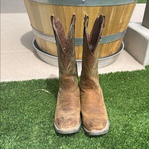 Rustic Brown Cowboy Boots with Blue Accents